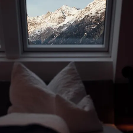 Home4you Apartament *